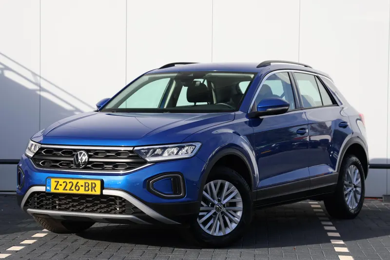 Volkswagen T-Roc (2023)