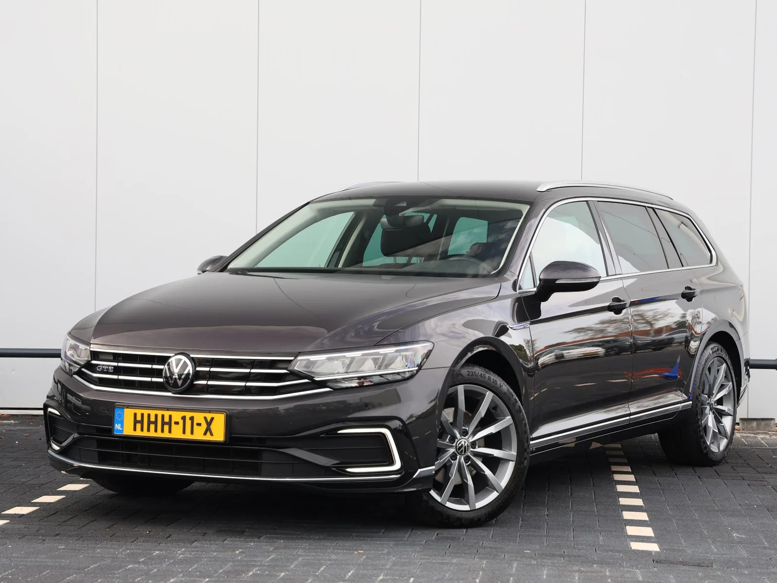 Volkswagen Passat (2022) — foto 1