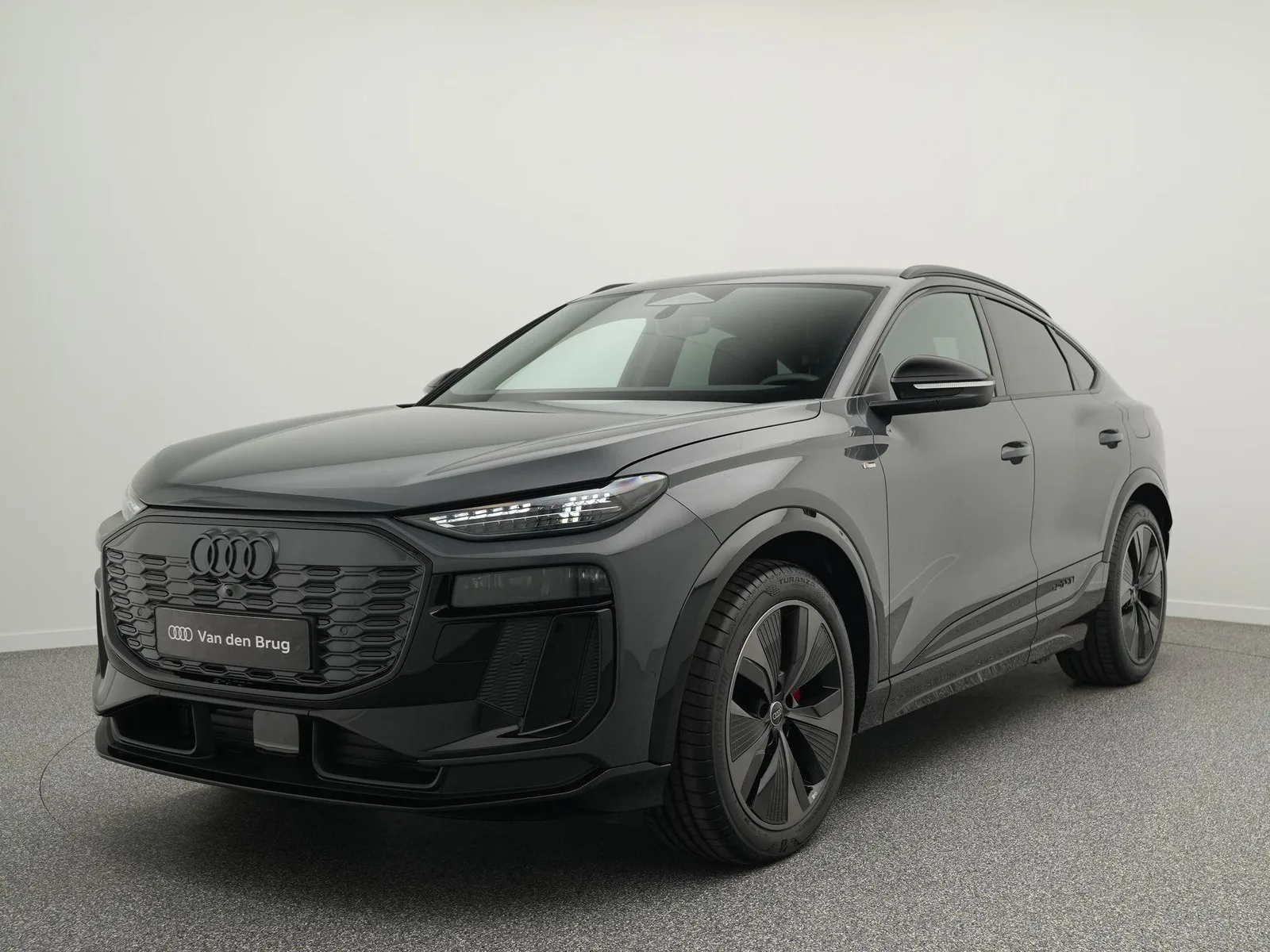 Audi Q6 e-tron (2025) — foto 1