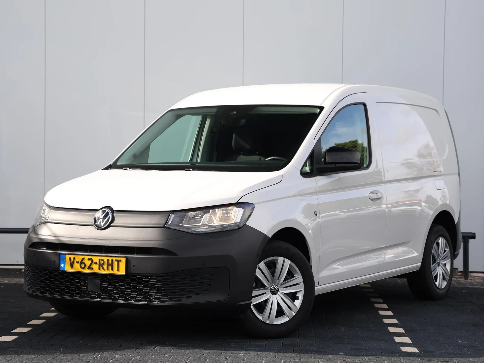 Volkswagen Caddy (2024) — foto 1