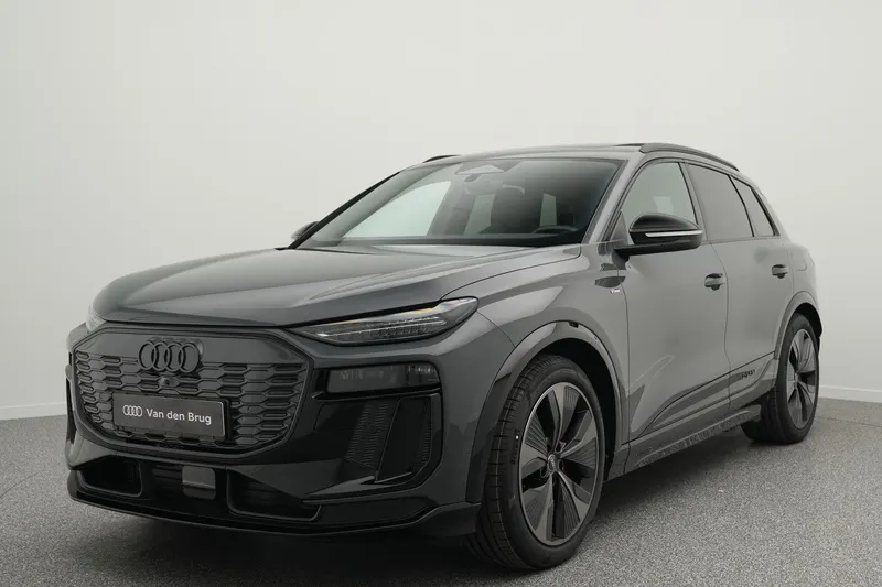 Audi Q6 e-tron (2025)