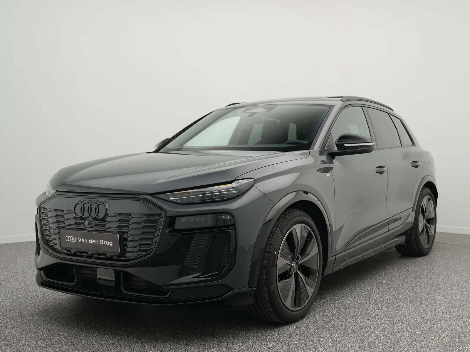 Audi Q6 e-tron (2025) — foto 1