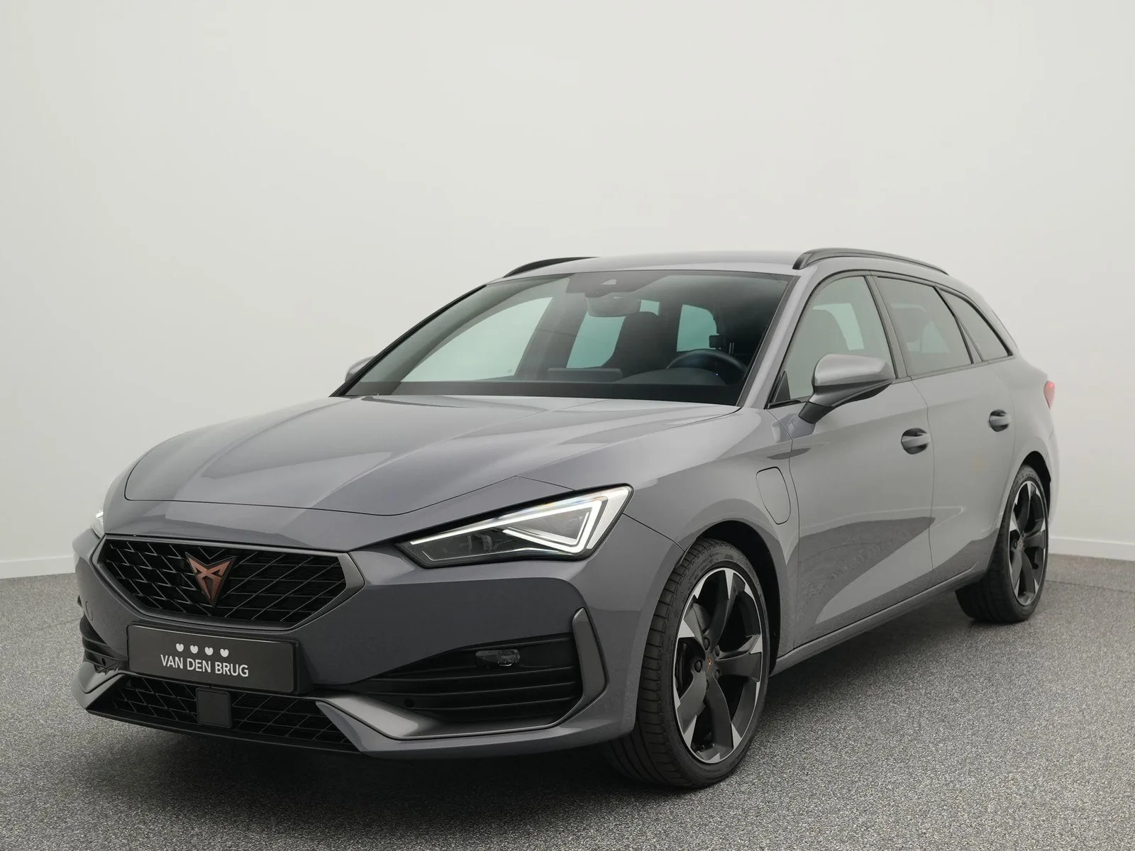 CUPRA Leon Sportstourer (2023) — foto 1