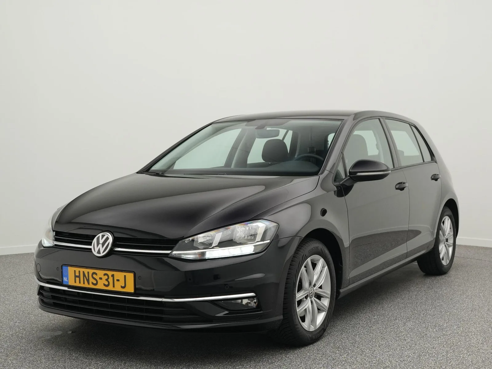Volkswagen Golf (2020) — foto 1
