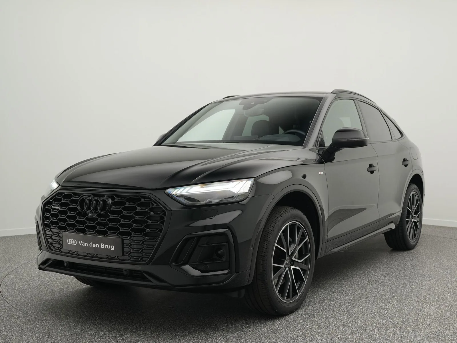 Audi Q5 (2024) — foto 1