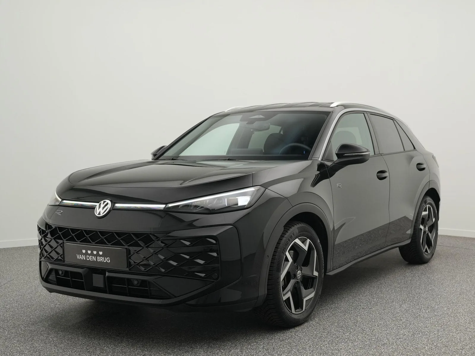 Volkswagen T-Roc (2025) — foto 1