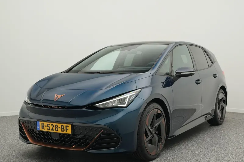 CUPRA Born (2021)