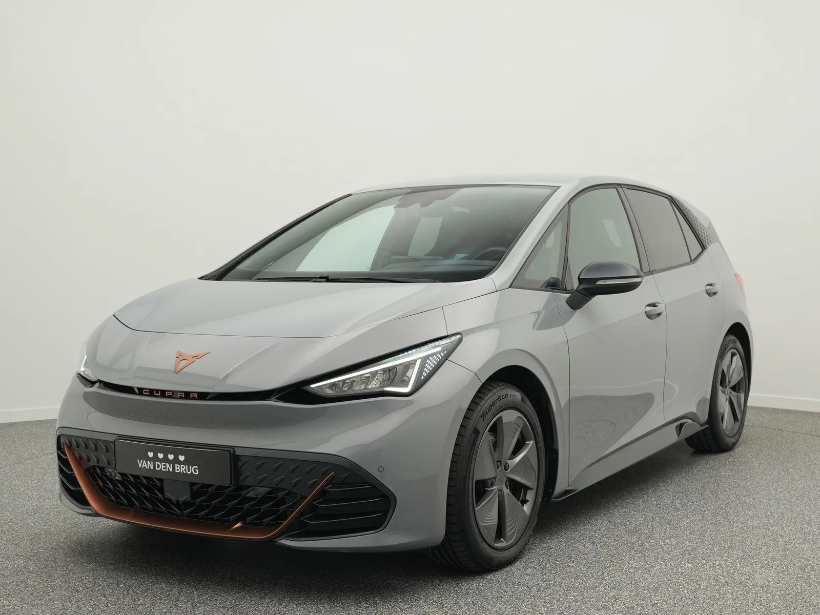 CUPRA Born (2023) — foto 1