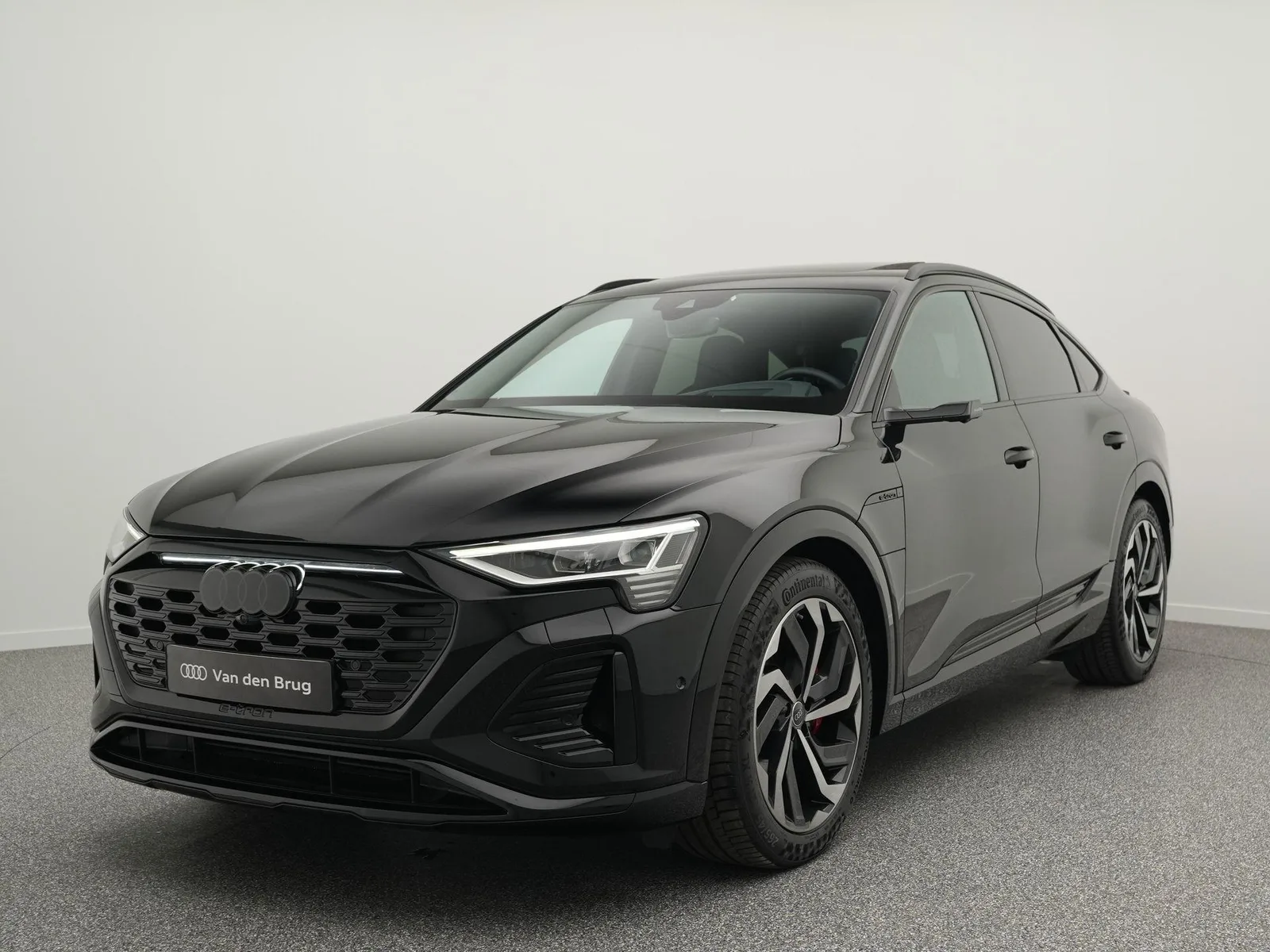 Audi Q8 e-tron (2024) — foto 1