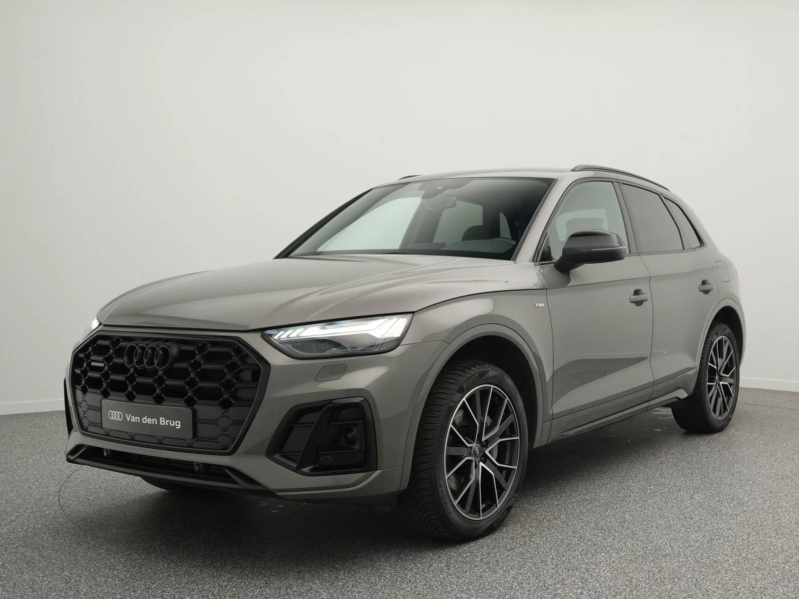 Audi Q5 (2024) — foto 1