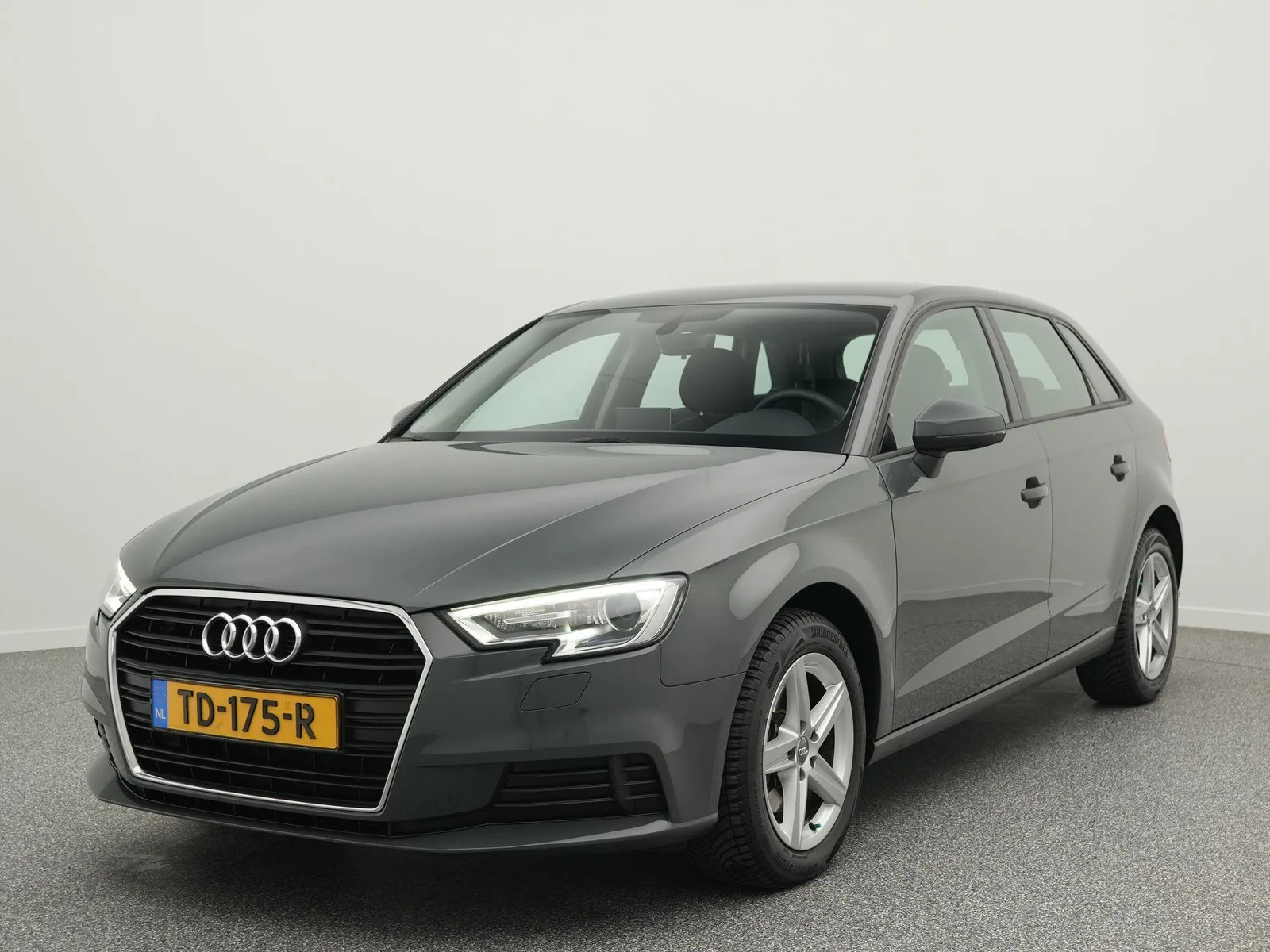 Audi A3 (2018) — foto 1