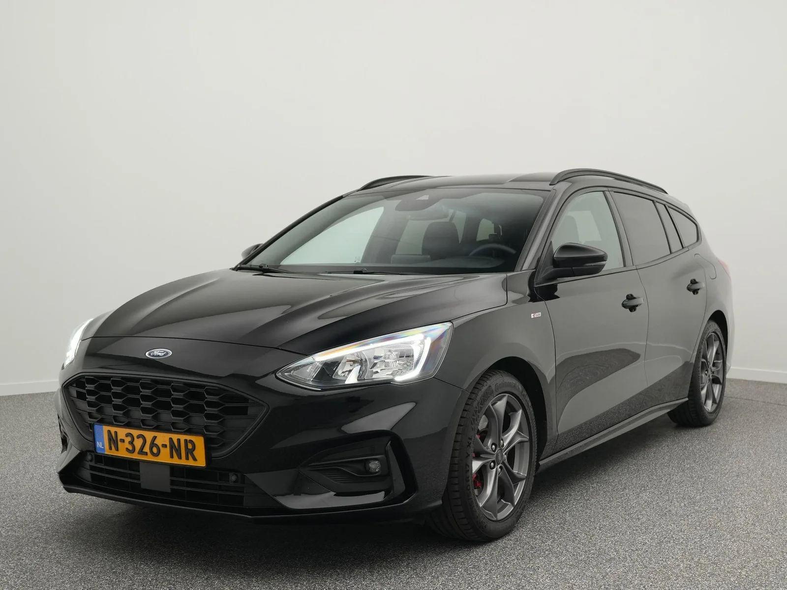 Ford Focus (2021) — foto 1