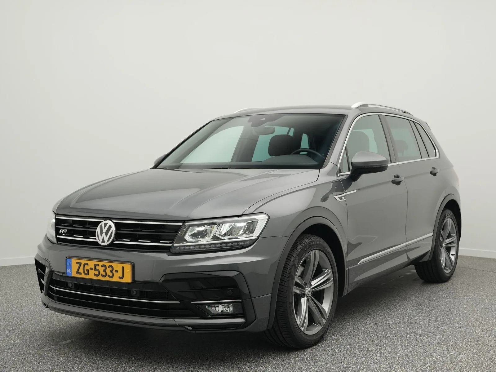 Volkswagen Tiguan (2019) — foto 1