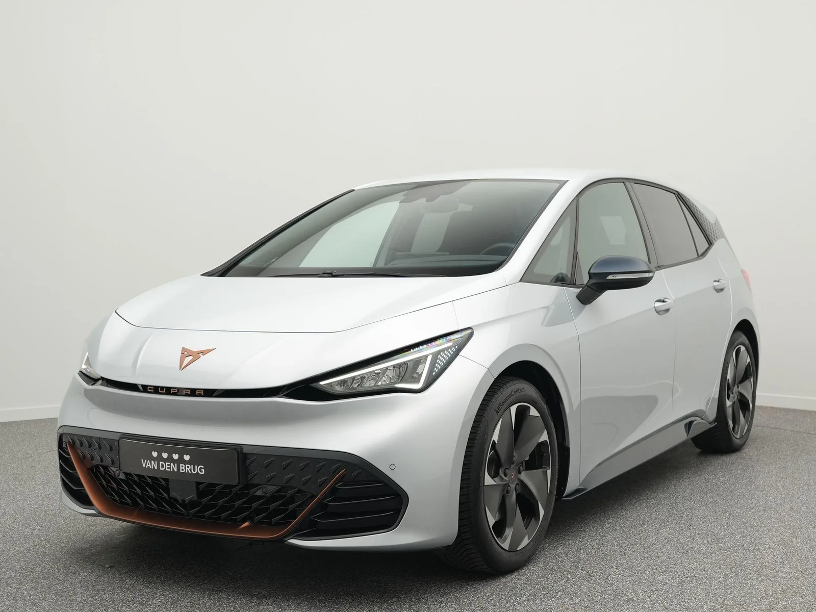 CUPRA Born (2023) — foto 1