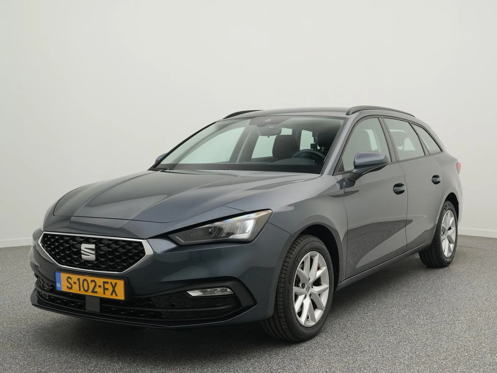 SEAT Leon Sportstourer (2023) — foto 1