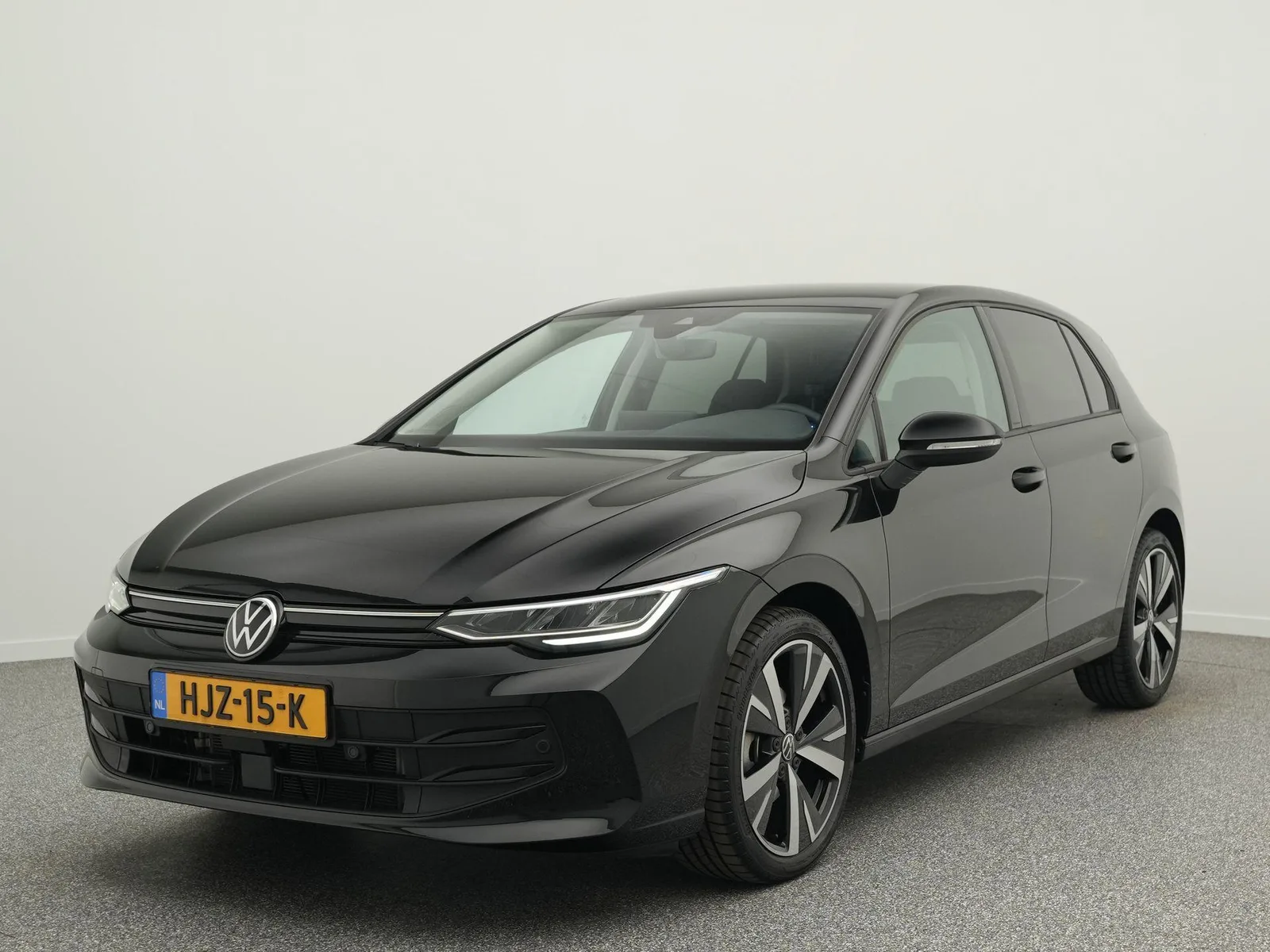 Volkswagen Golf (2025) — foto 1