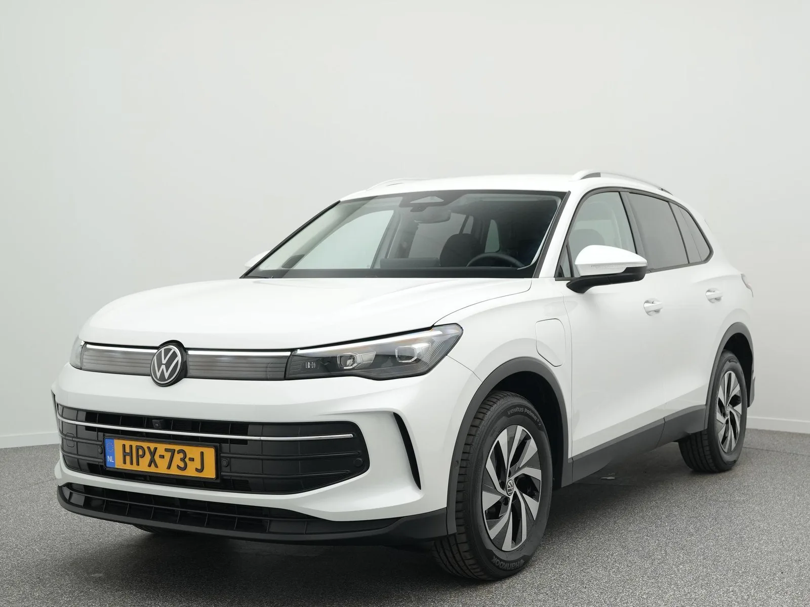 Volkswagen Tiguan (2025) — foto 1