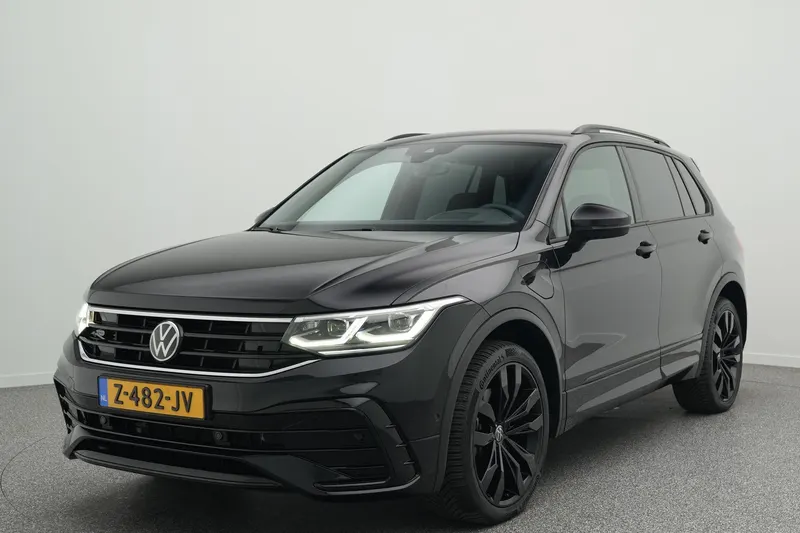 Volkswagen Tiguan (2022)