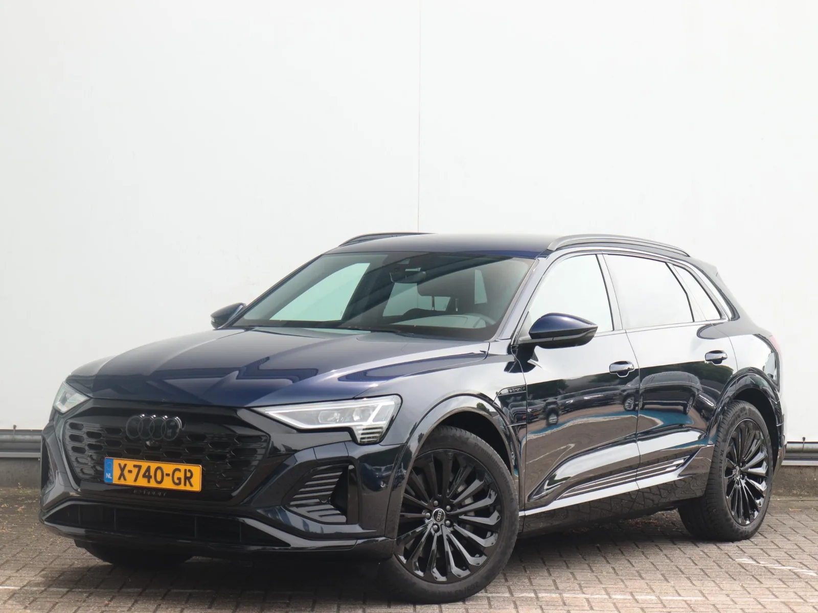 Audi Q8 e-tron (2023) — foto 1