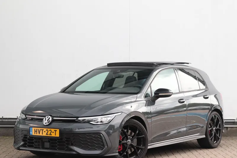 Volkswagen Golf (2024)