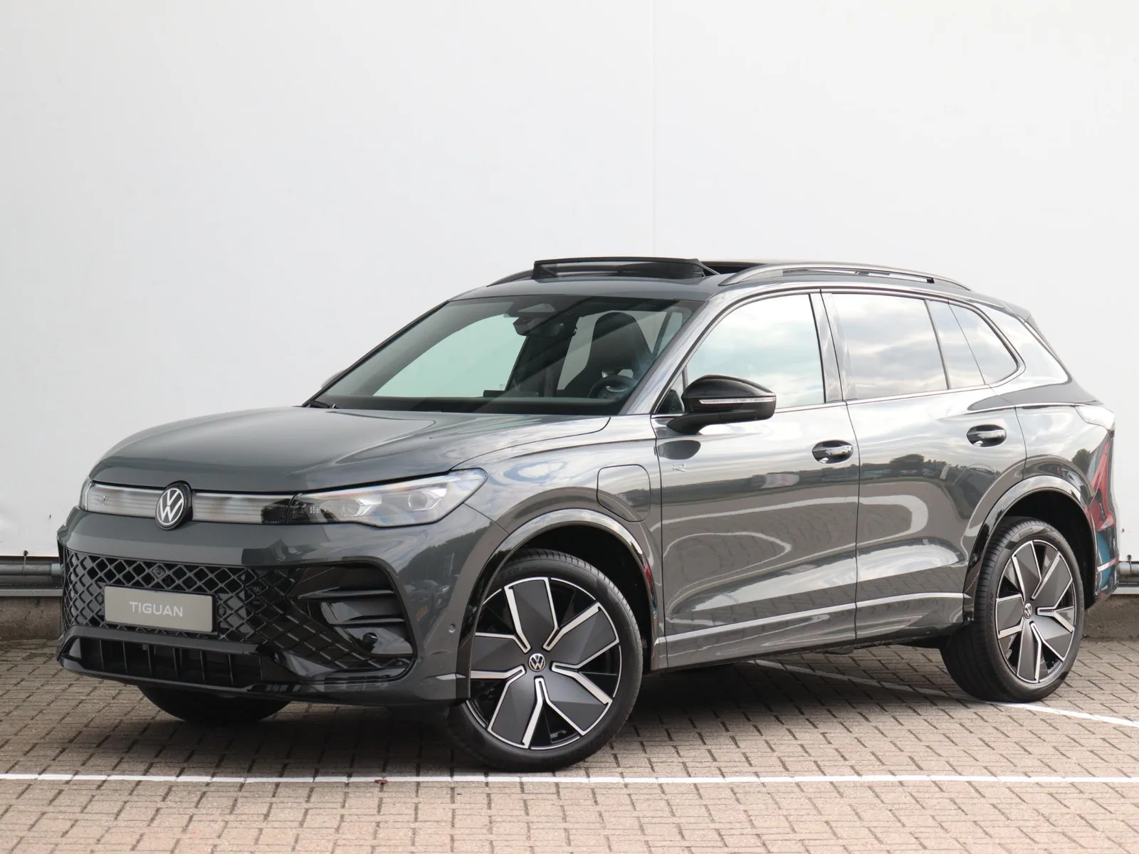 Volkswagen Tiguan (2026) — foto 1