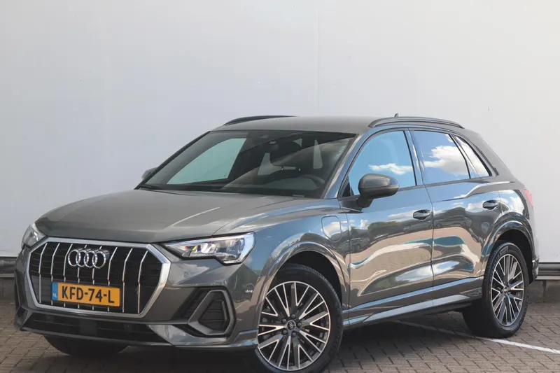 Audi Q3 (2024)
