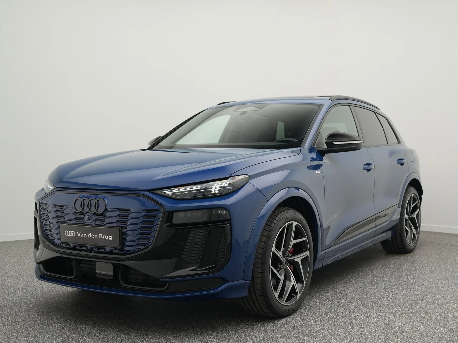 Audi Q6 e-tron (2025) — foto 1