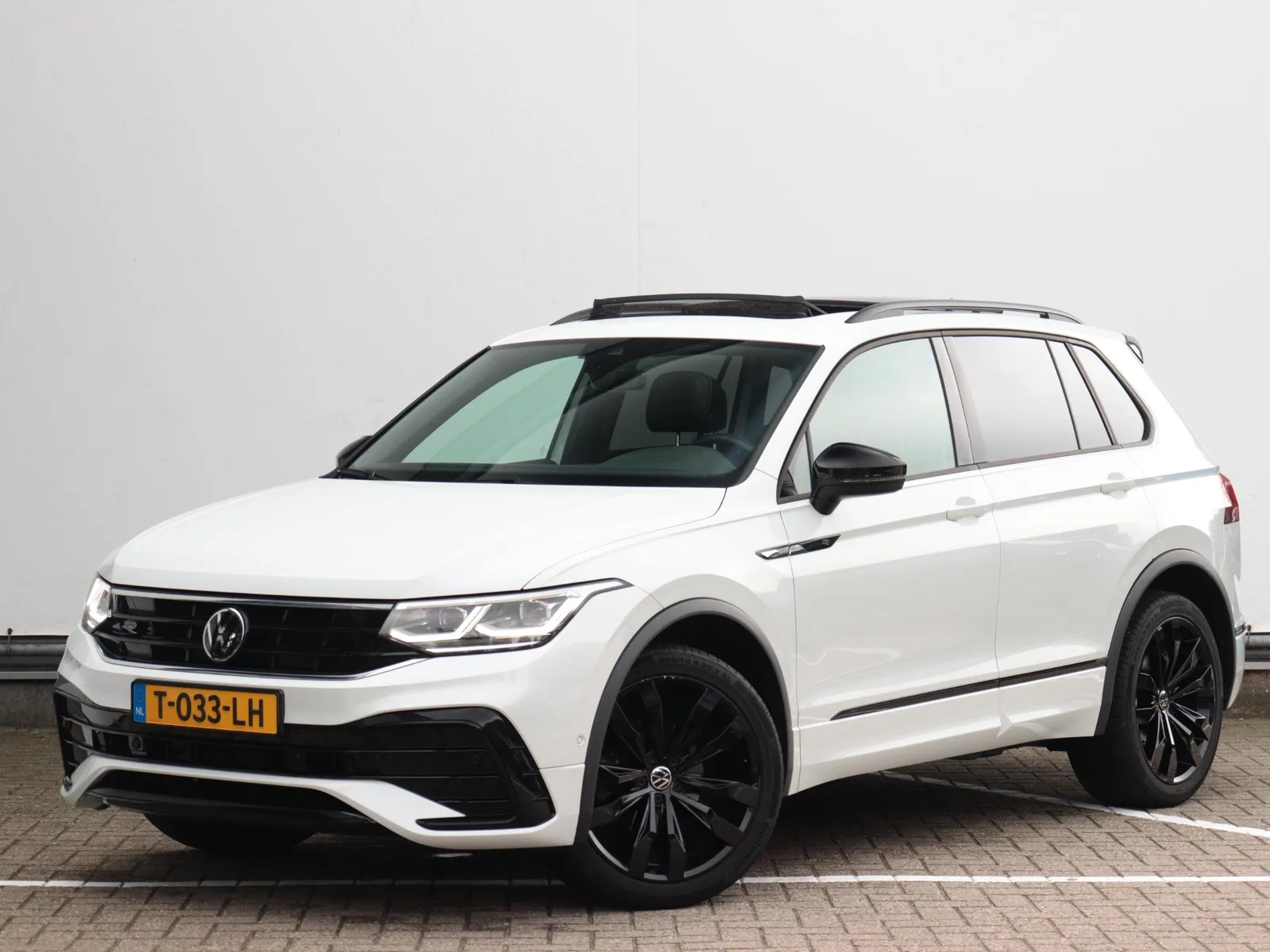 Volkswagen Tiguan (2023) — foto 1