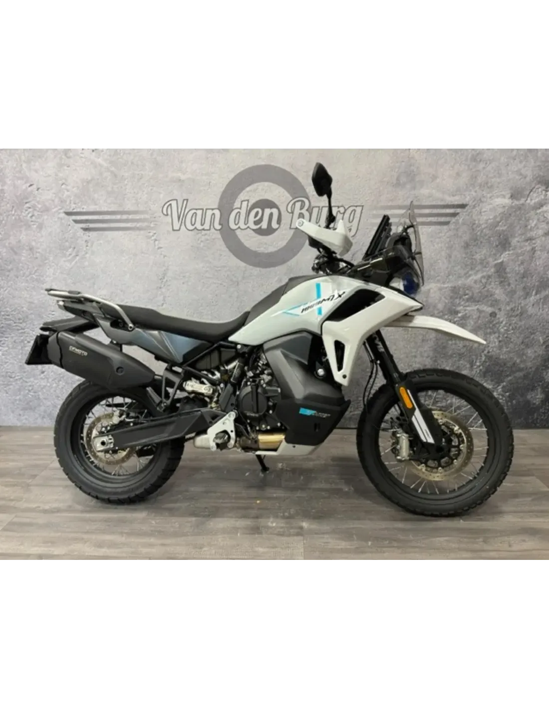 CFMoto 1000 MT-X (2026) — foto 1