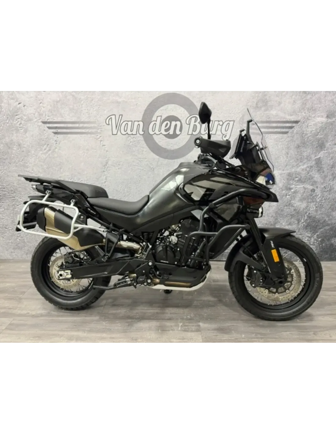 CFMoto 800 MT (2024) — foto 1