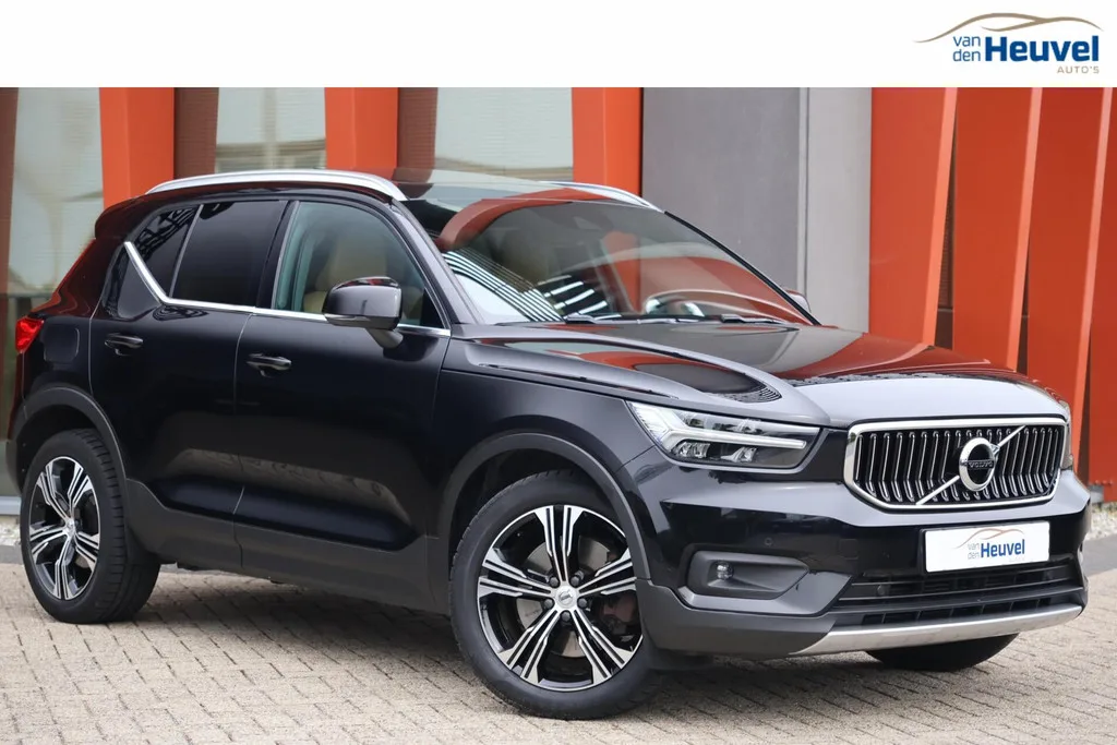 Volvo XC40 (2021) — foto 1