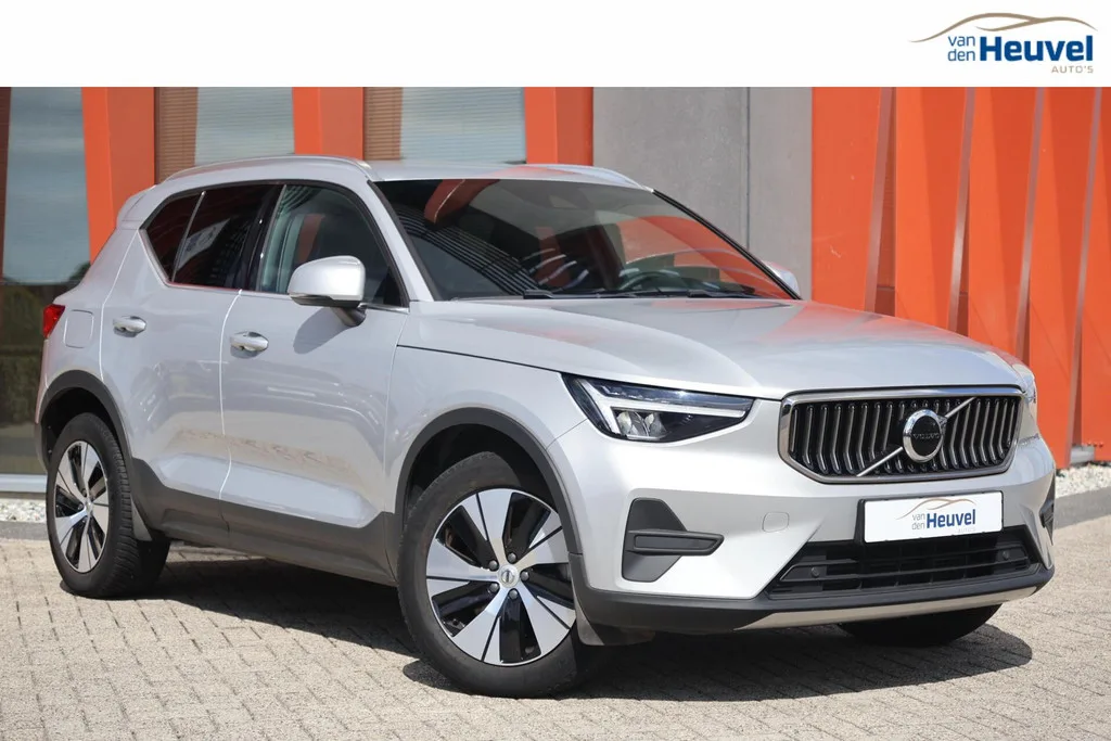 Volvo XC40 (2022) — foto 1