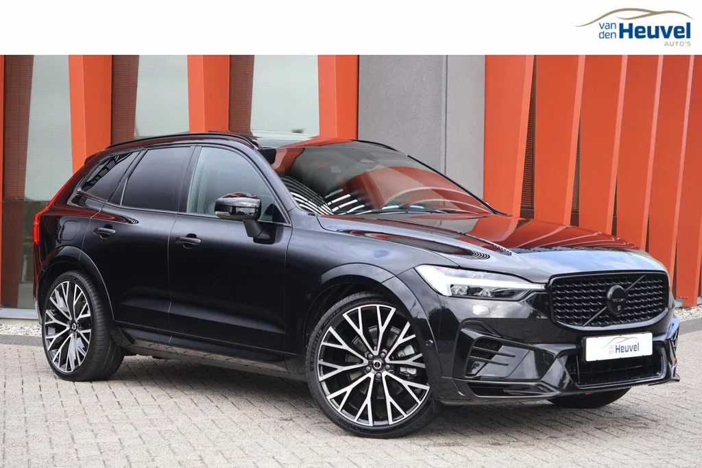 Volvo XC60 (2024) — foto 1