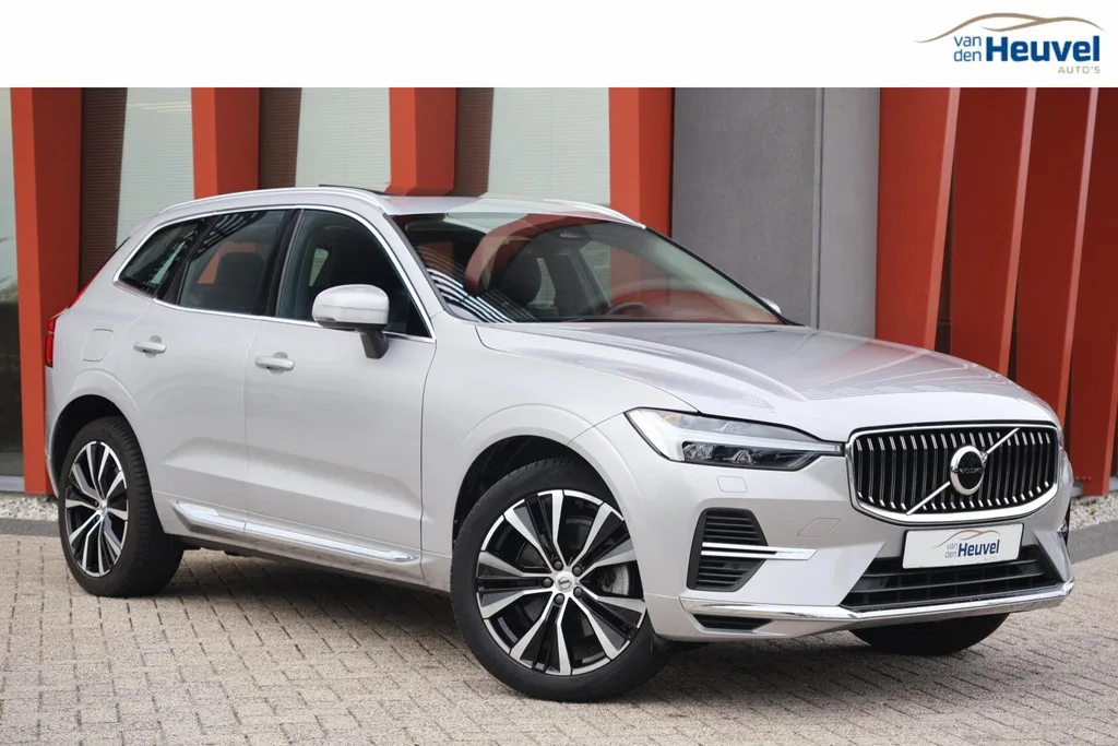 Volvo XC60 (2023) — foto 1