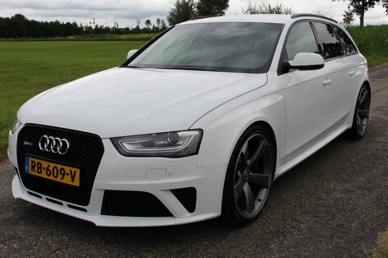 Audi RS 4 (2013)