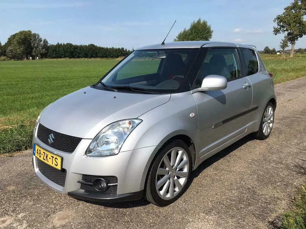 Suzuki Swift (0) — foto 1