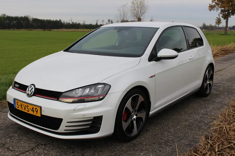Volkswagen Golf (2013)