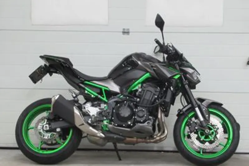 Kawasaki Z900 (2025)