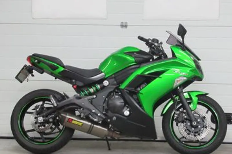 Kawasaki Er-6f (2015)