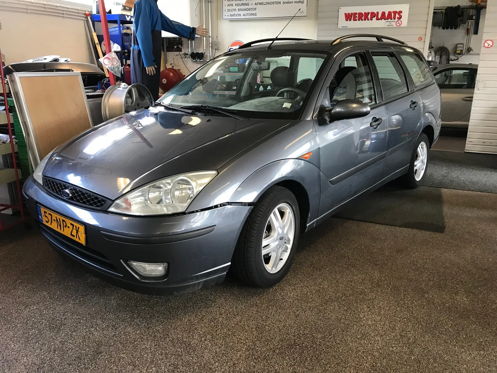 Ford Focus (2004) — foto 1
