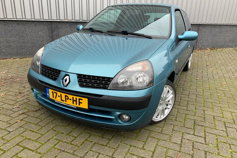 Renault Clio (2003)