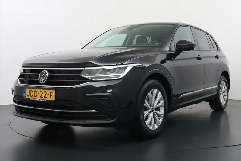 Volkswagen Tiguan (2022)