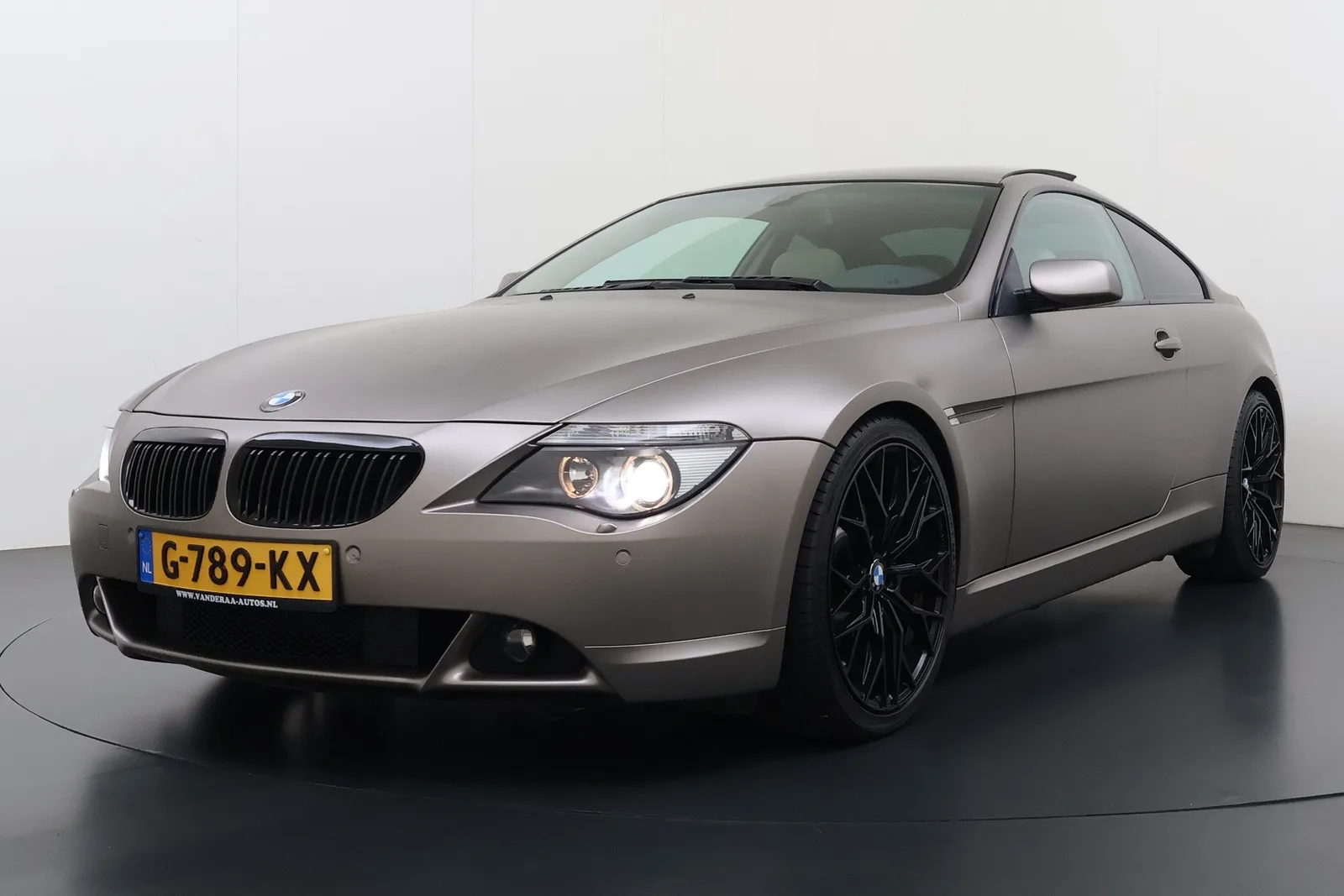BMW 6-Serie (2004) — foto 1