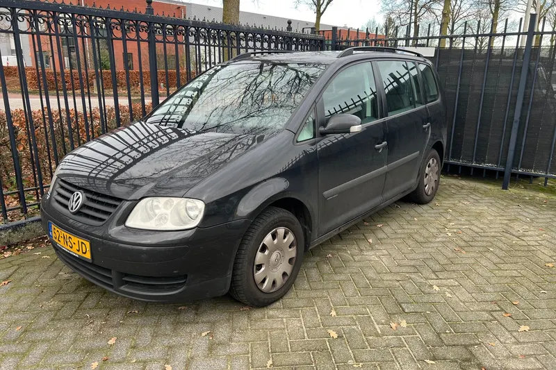 Volkswagen Touran (2004)