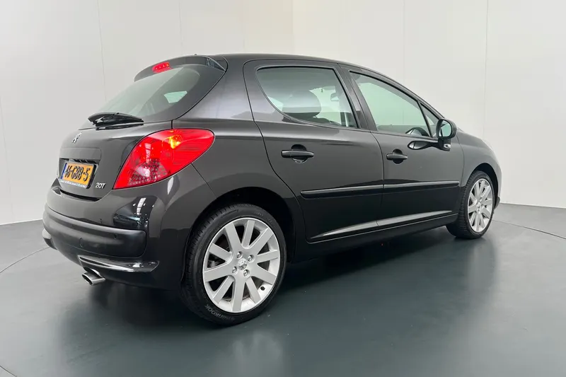 Peugeot 207 (2008)