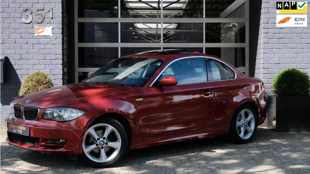 BMW 1-Serie (2008) — foto 1