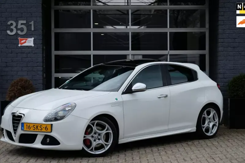 Alfa Romeo Giulietta (2011)