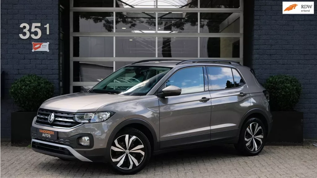 Volkswagen T-Cross (2019) — foto 1