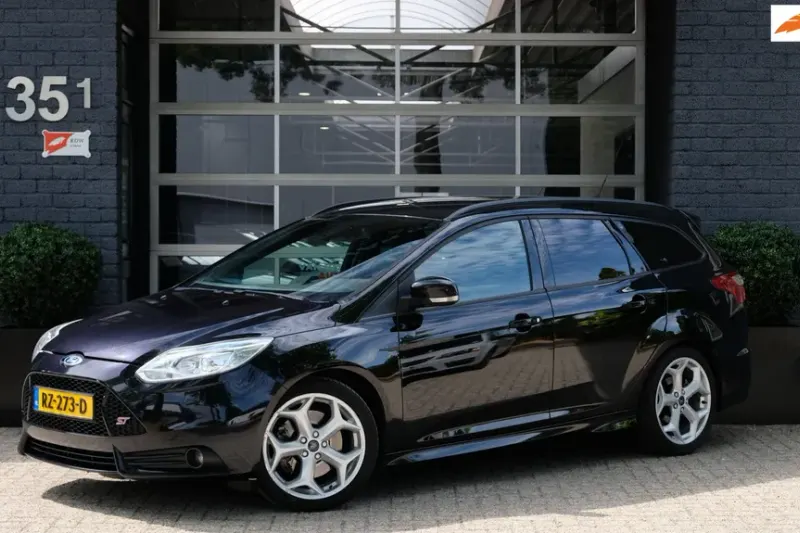 Ford Focus (2012)