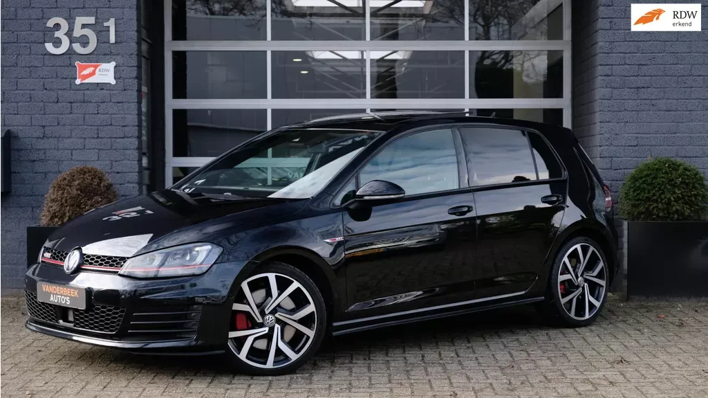 Volkswagen Golf (2014) — foto 1